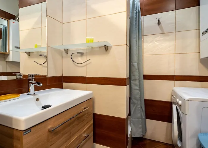 Szeligiewicza Comfort By Bookinghost *